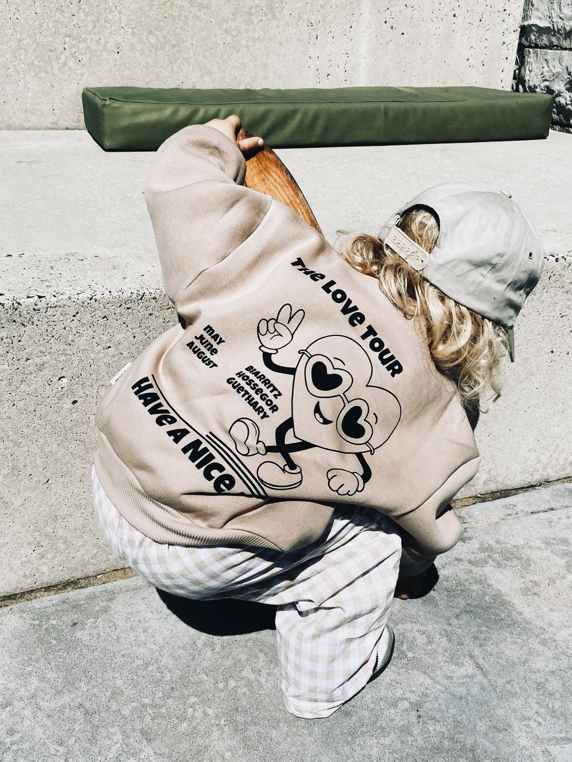 Sweat "The love tour" À Personnaliser - Beige foncé