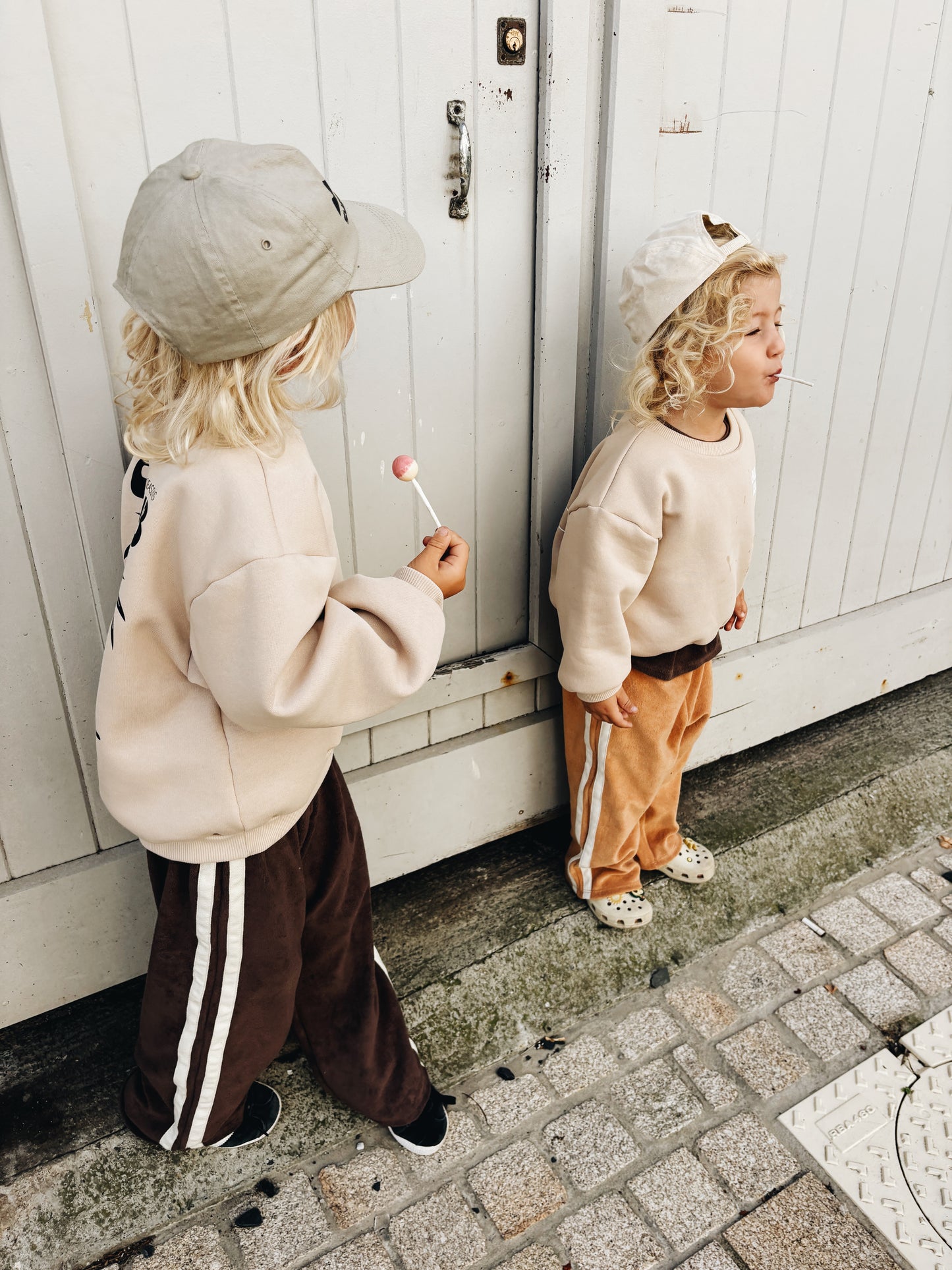 Sweat "Chill Club" À Personnaliser - Avoine