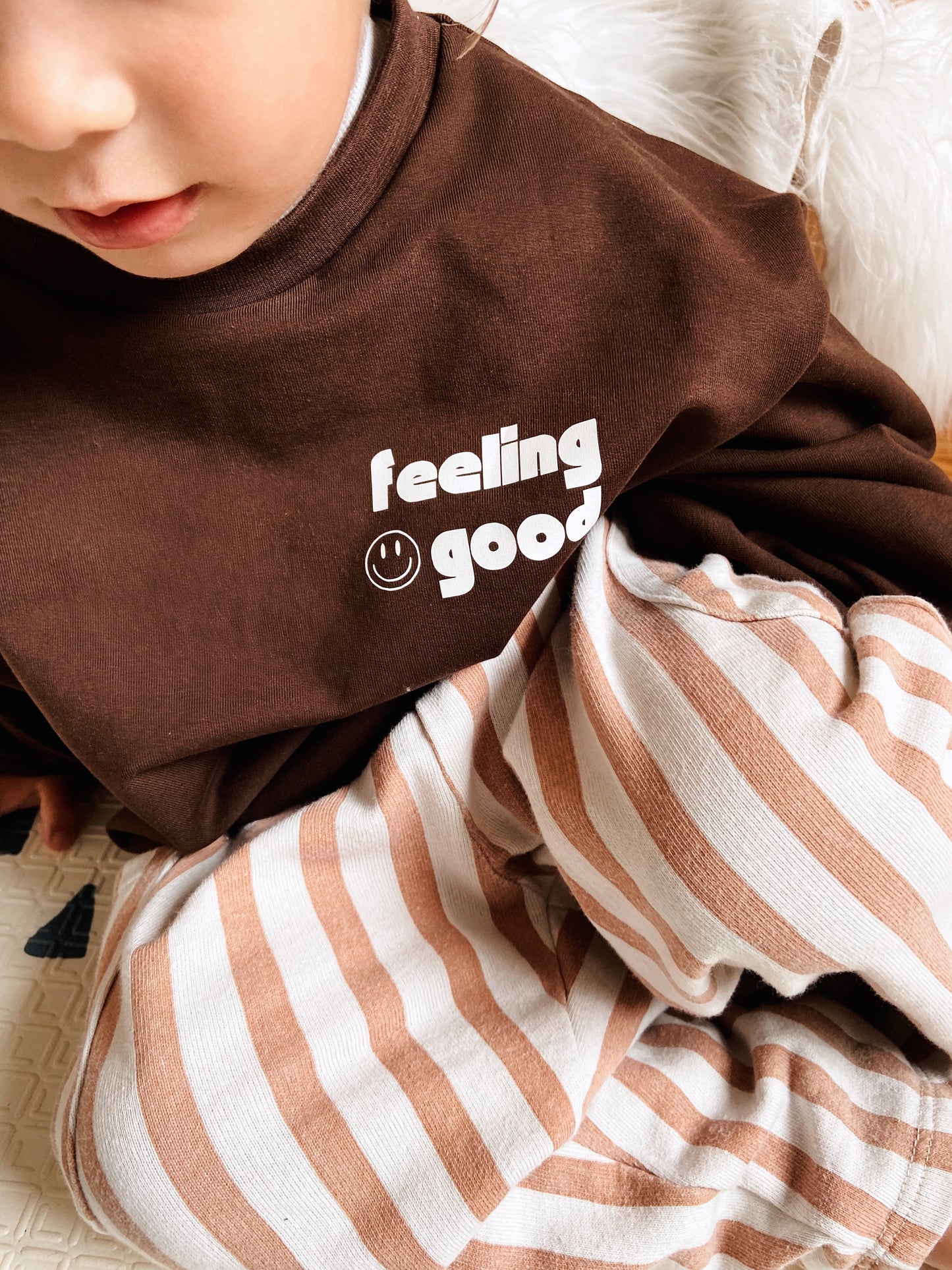Sweat "Feeling good" - Chocolat noir