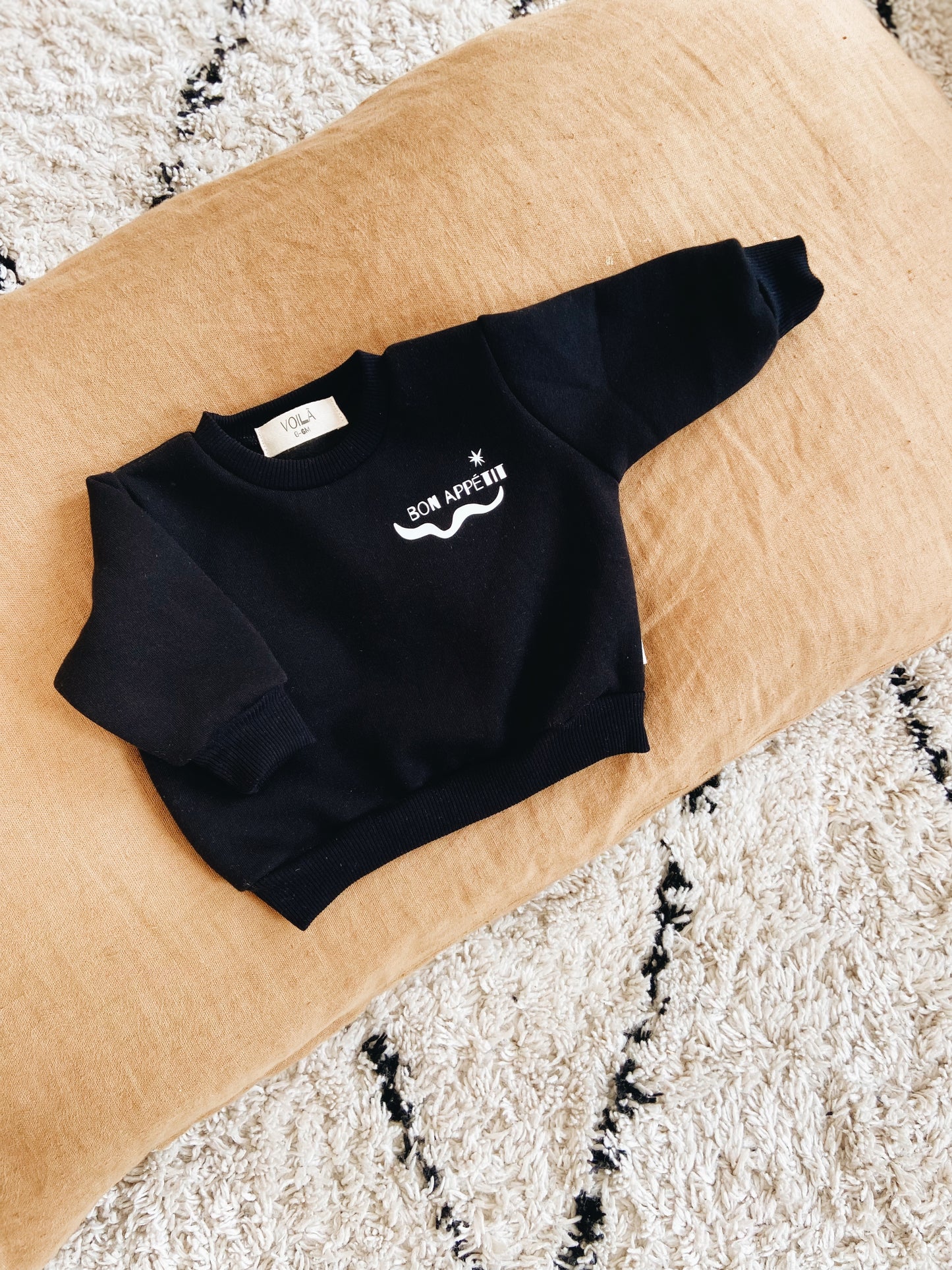 Sweat Noir "Bon appétit"