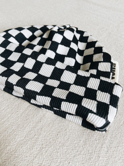 Bonnet Motif Damier Charbon
