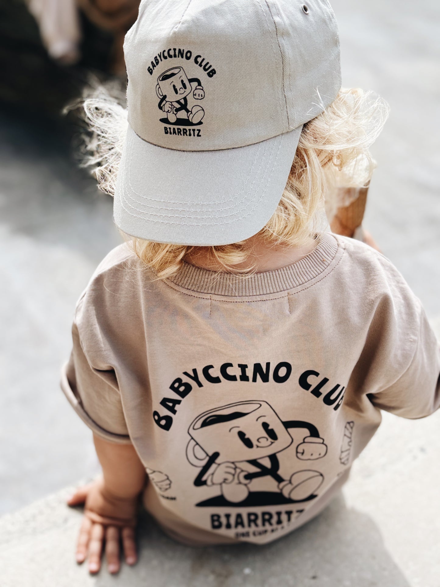 T-Shirt Oversize "Babyccino club" - Beige foncé