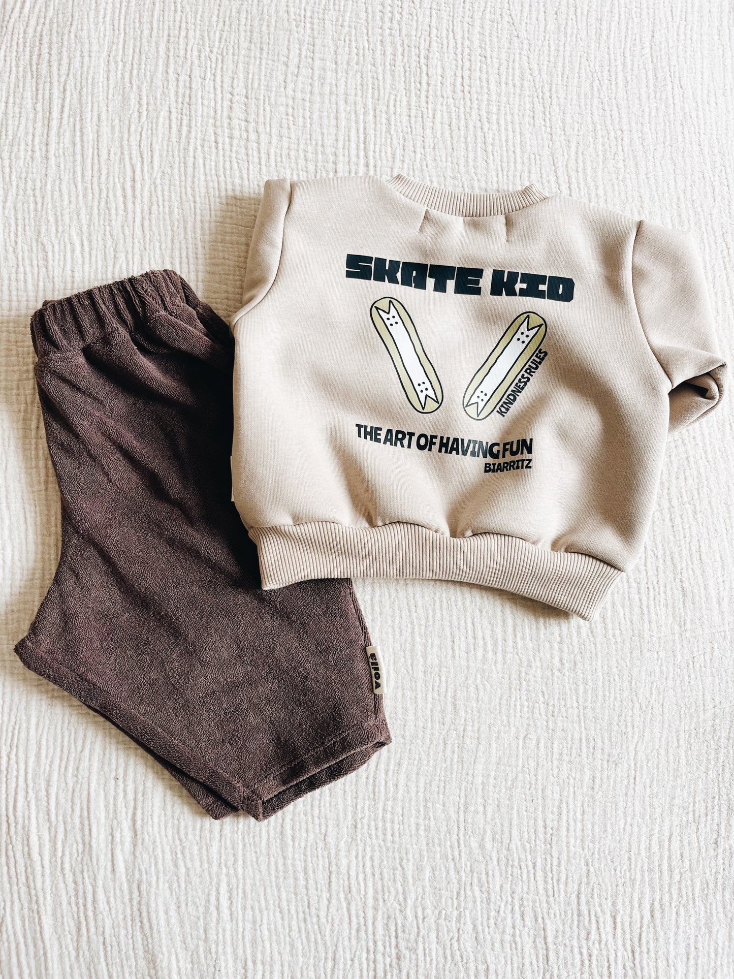 Sweat Beige Foncé "Skate kid"